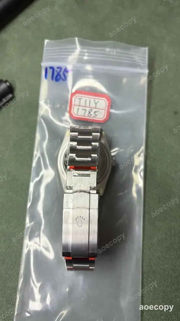 大人気★ ロレックス オイスターパーペチュアル ブラック ウォッチ 偽物 T11Y1785 No.0108