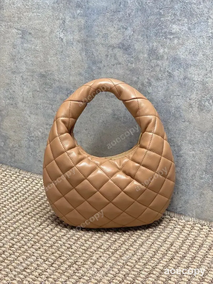 激安 サンローラン ショルダーバッグ 偽物 851689 No.0519