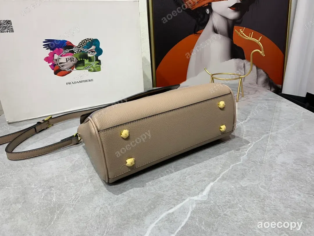 大人気★ プラダ バッグ コピー DD2802650 No.0473