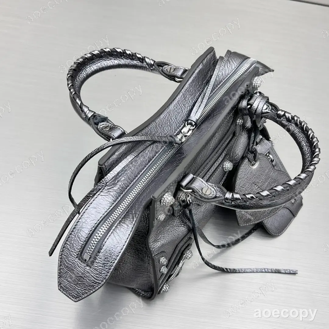 新作 バレンシアガ クロスボディバッグ N級品 No.0198