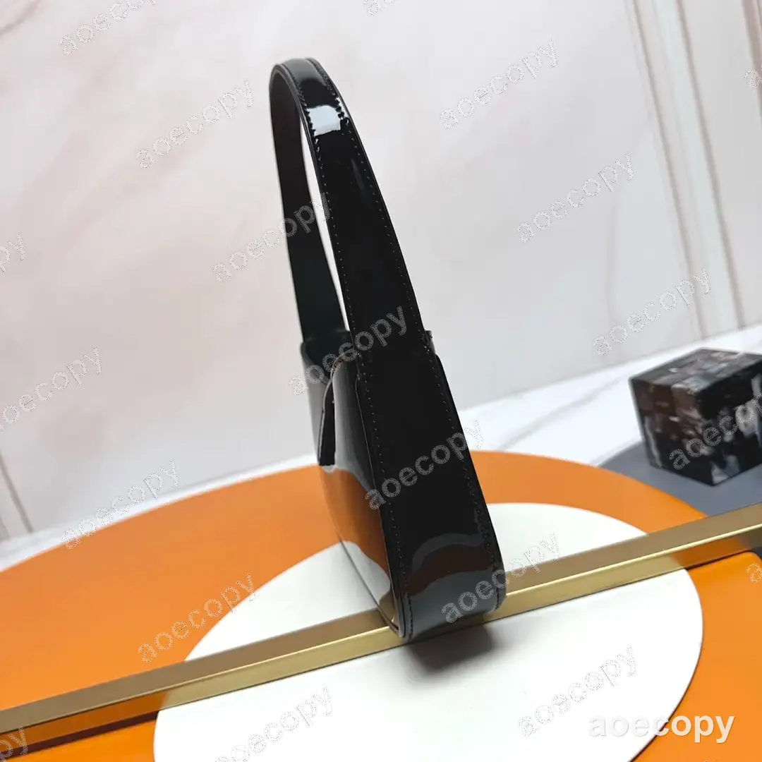 激安 サンローラン バッグ 偽物 185562 No.0126
