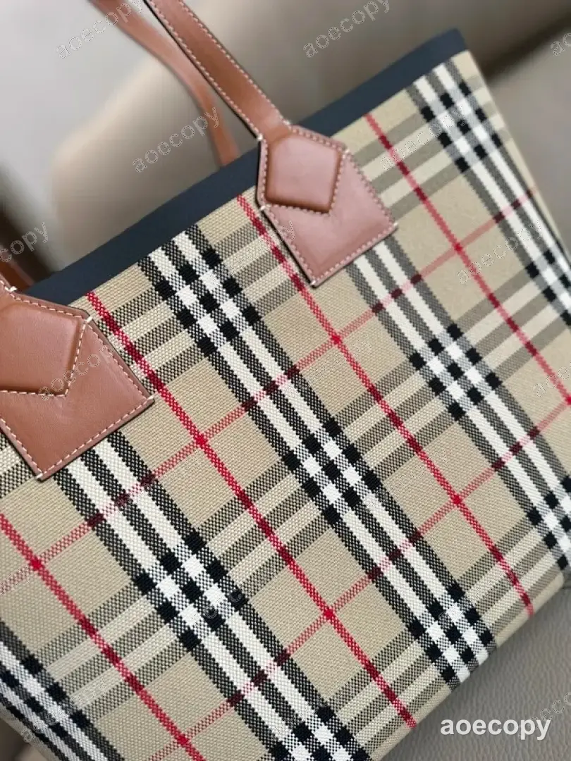 大人気★ バーバリー バッグ コピー 0155B727 No.0360