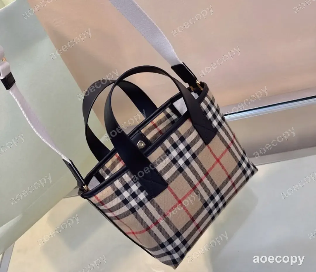 大人気★ バーバリー バッグ スーパーコピー 0007D399 No.0447
