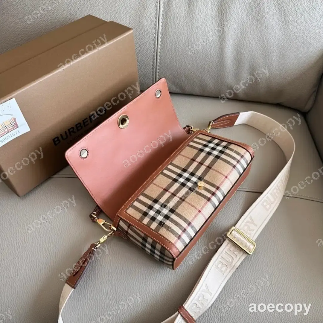 大人気★ バーバリー バッグ N級品 0029BACF No.0438