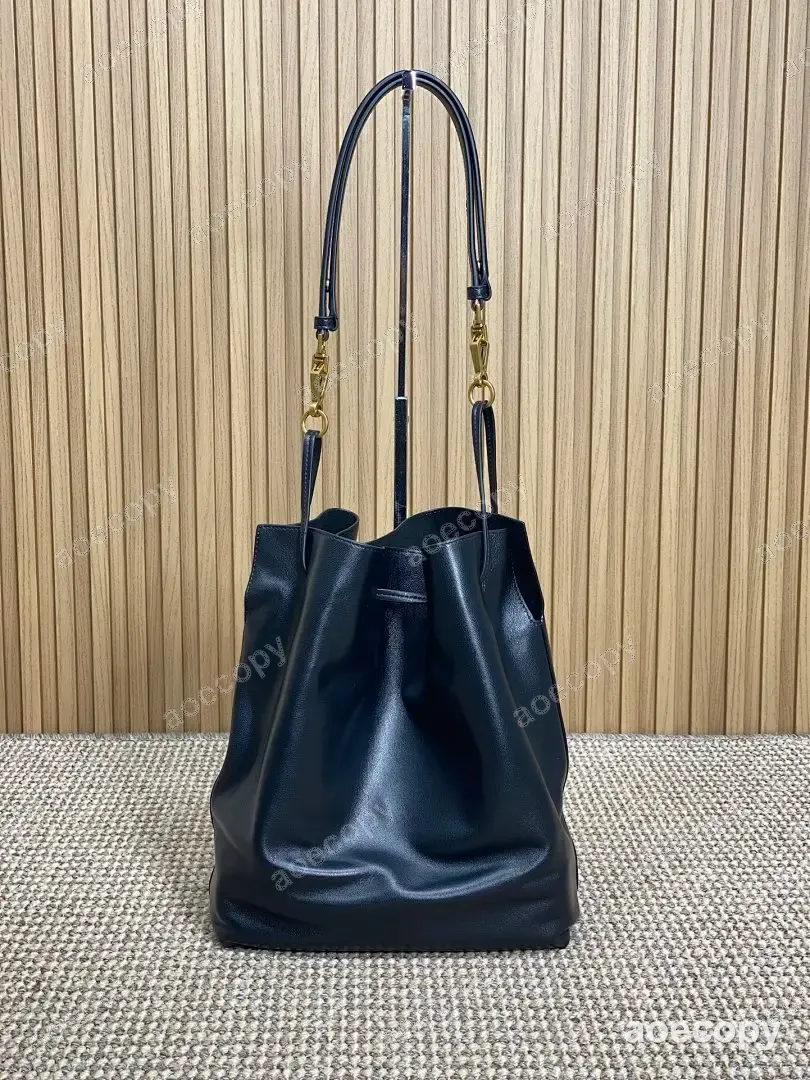 人気新作 サンローラン ショルダーバッグ N級品 804302 No.0526