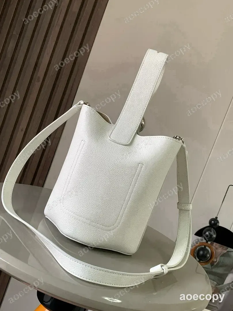 可愛い ロエベ バッグ N級品 No.0346
