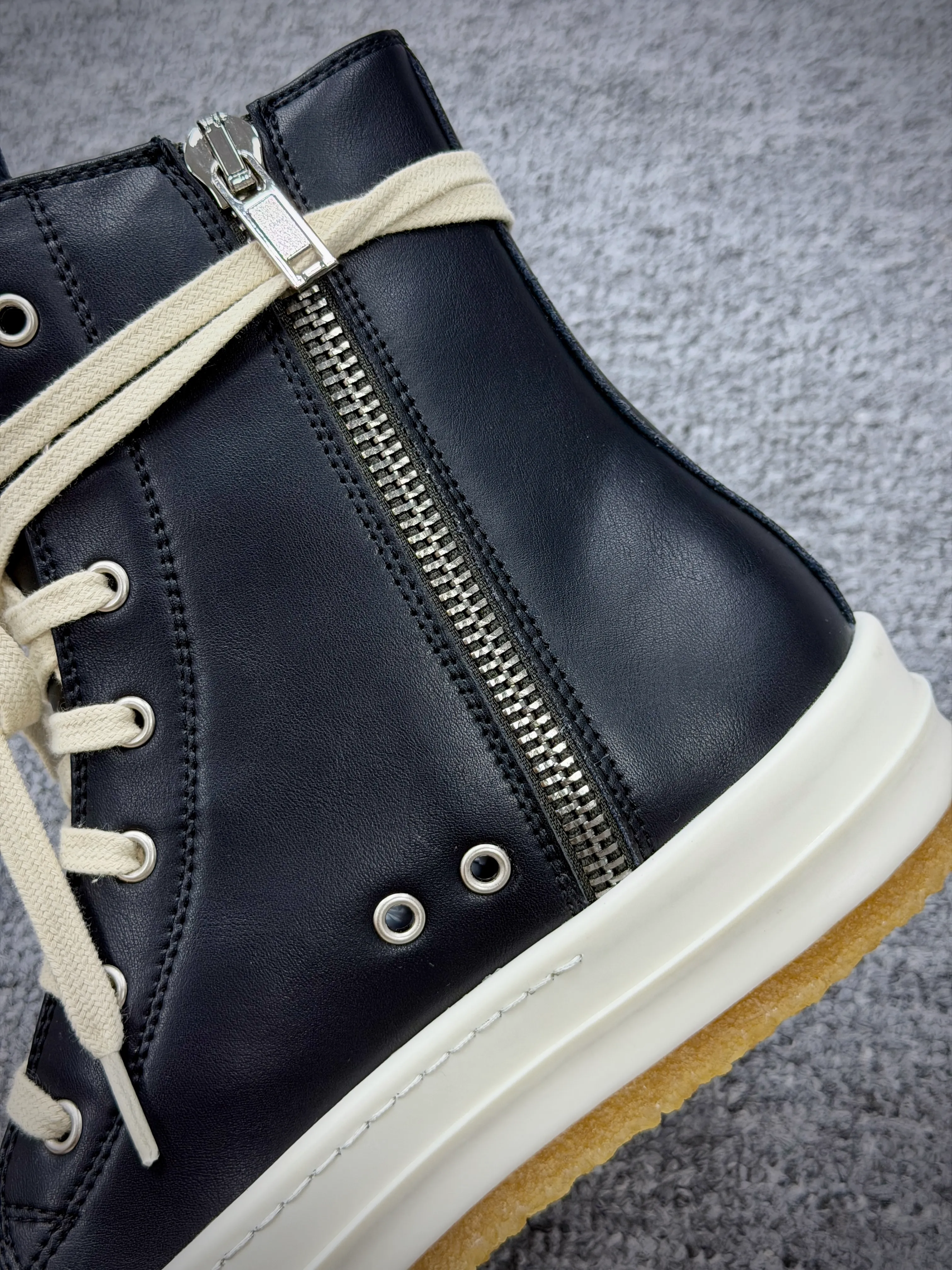 Side Zipper