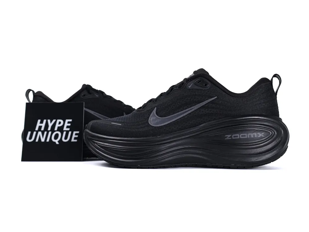 Vomero Plus “Black Metallic Dark Grey”