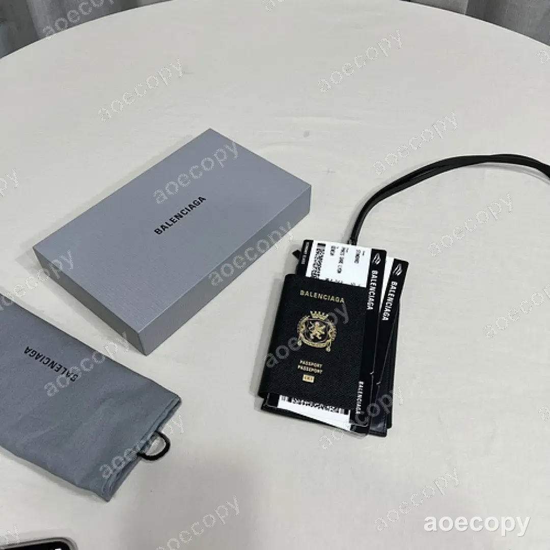 可愛い新作 バレンシアガ クロスボディバッグ スーパーコピー No.0200