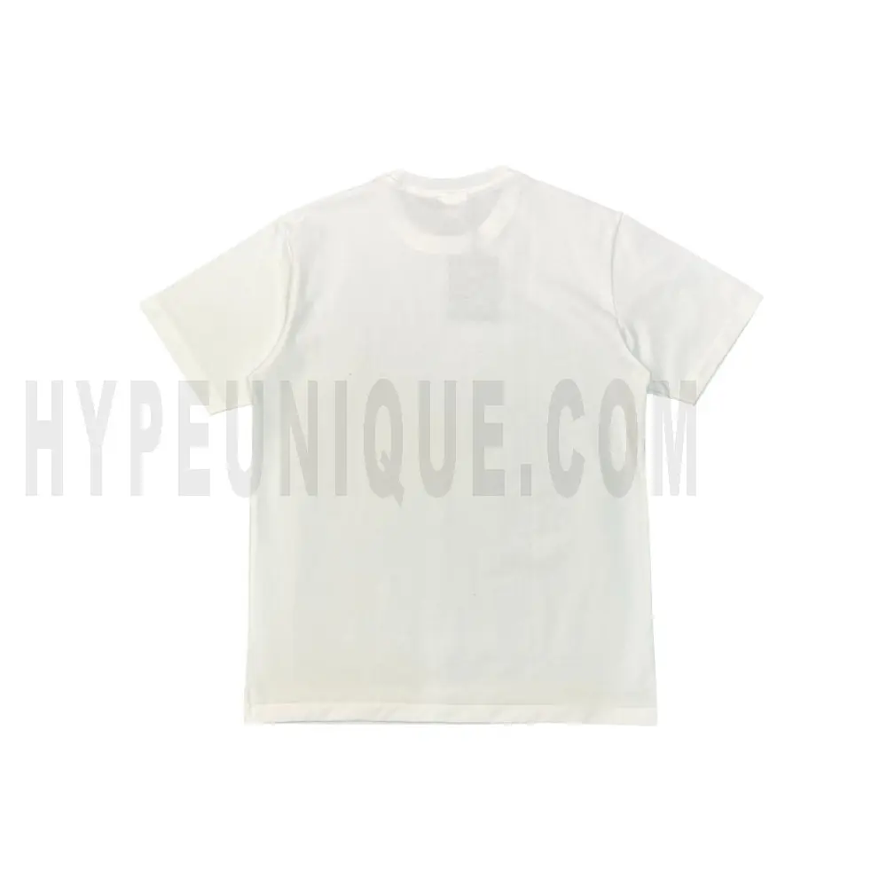 The back of the white clothes