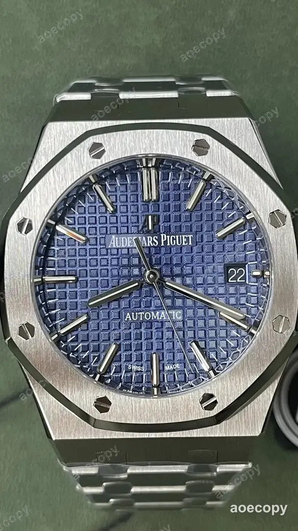 注目の新作 オーデマ・ピゲ ロイヤルオーク ブルー ウォッチ スーパーコピー RY2628W No.0027
