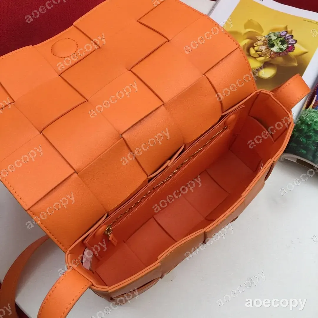 大人気★ バーバリー カセット バッグ N級品 CPG601280 No.0009