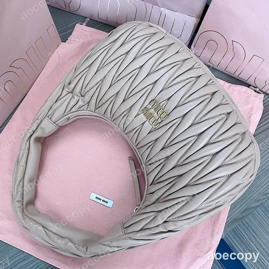 人気新作 ミュウミュウ バッグ N級品 No.0199