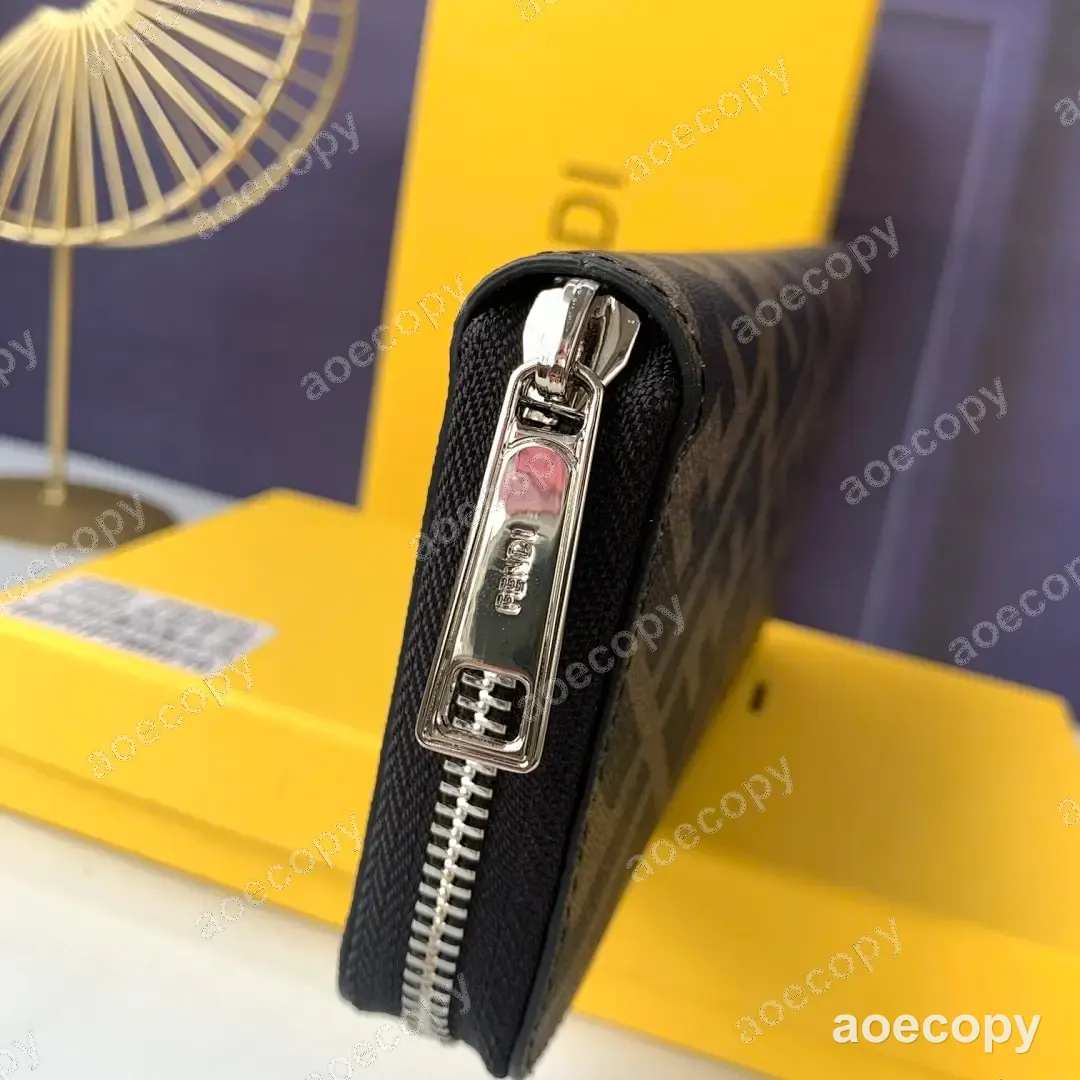 大人気★ フェンディ ウォレット N級品 No.0030