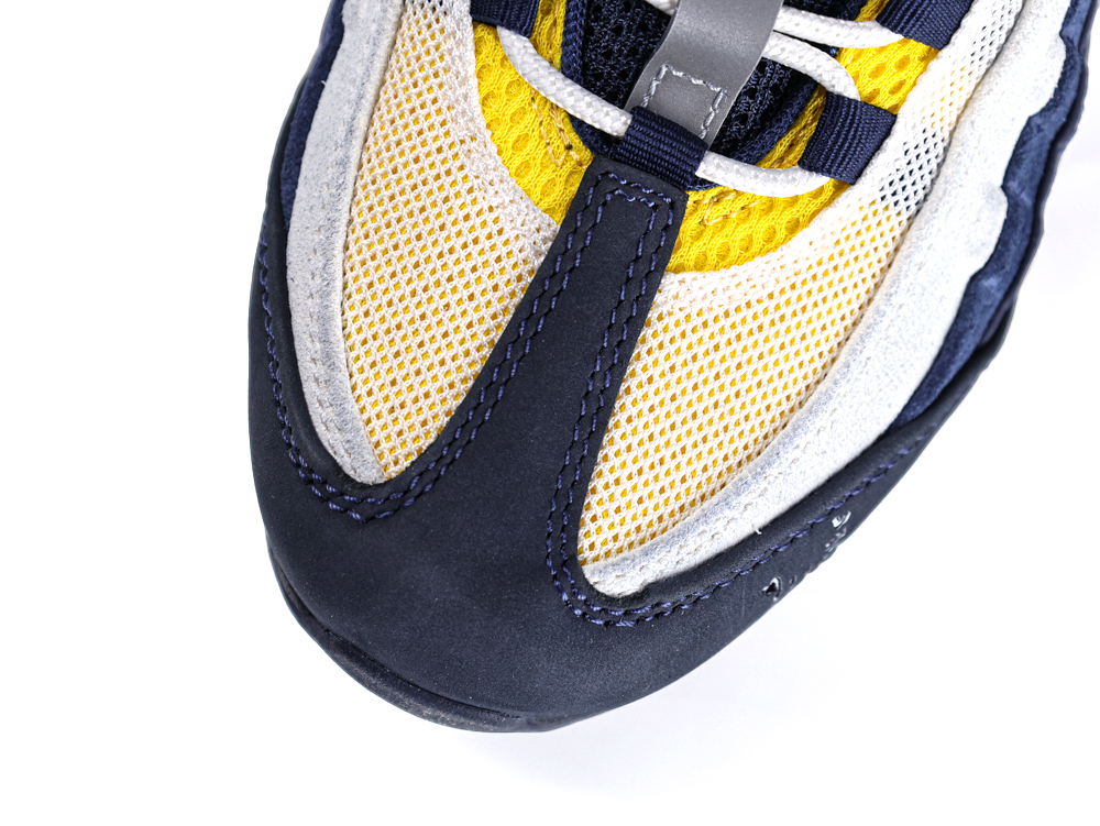 Nike shoe insoles with unique design