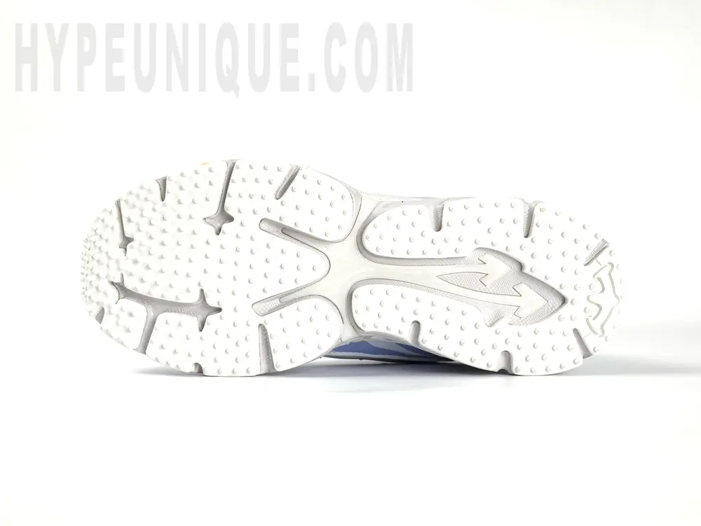 the white insole