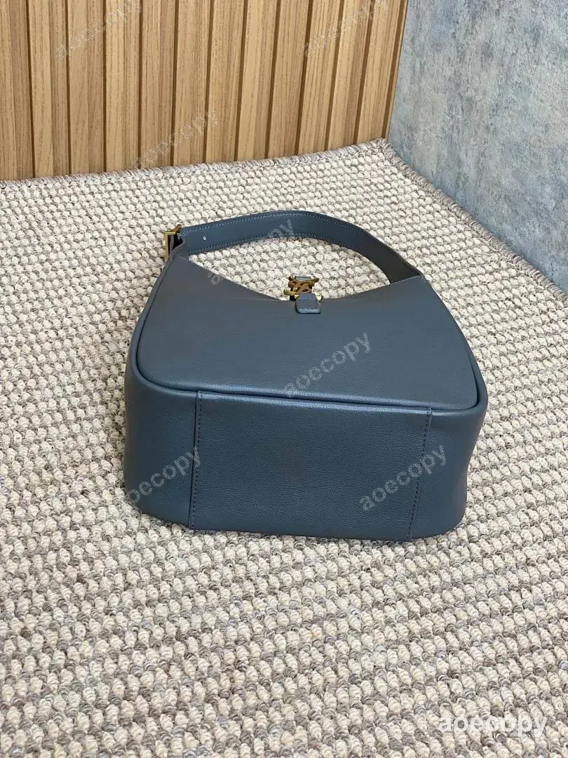 可愛い新作 サンローラン ショルダーバッグ N級品 713938A No.0525