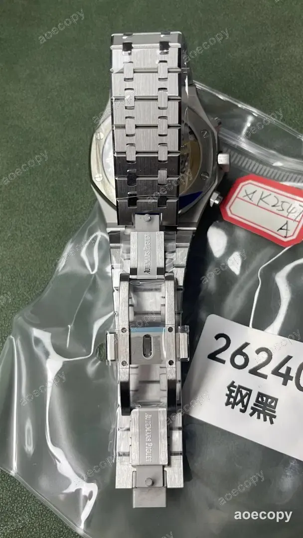 大人気★ オーデマ・ピゲ ロイヤルオーク ブラック ウォッチ 偽物 XK2547A No.0033
