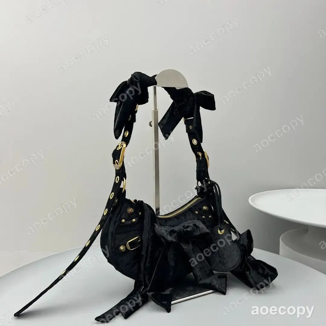 可愛い バレンシアガ ル カゴール バッグ N級品 No.0163