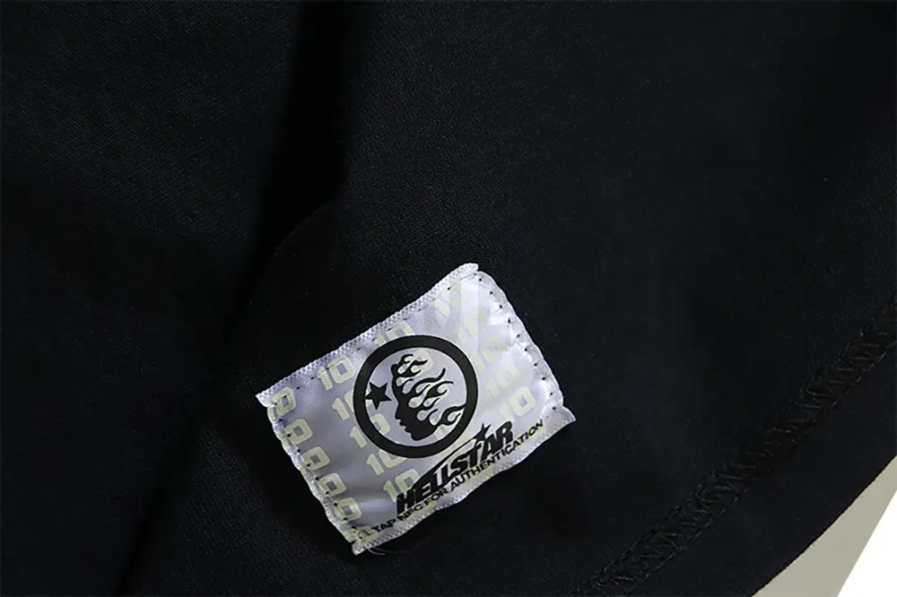 Simple and elegant tag with a premium texture.