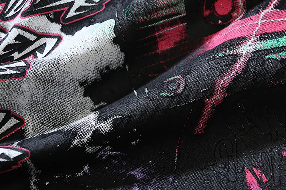 Featuring naturally breathable, wrinkle-resistant fabric with cloud-like softness.
