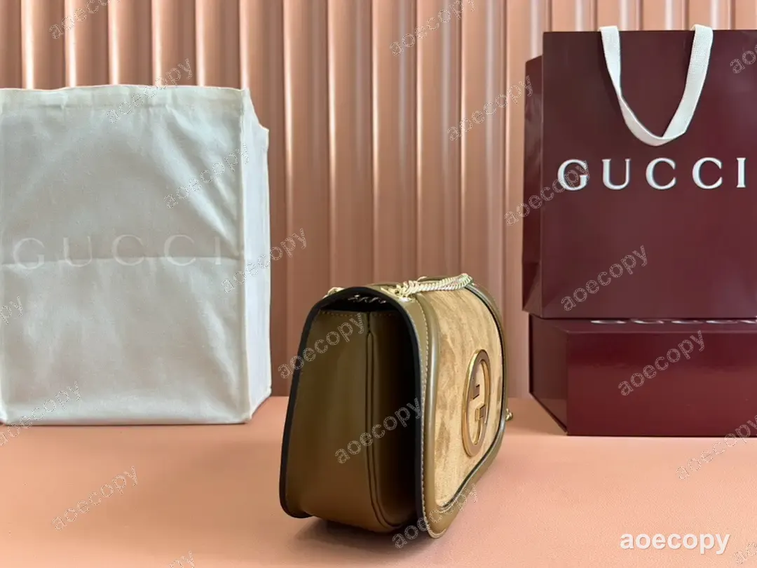 可愛い グッチ ブロンディ ショルダーバッグ 偽物 815715 No.0217