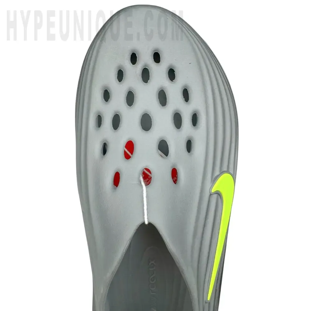 the right foot pair