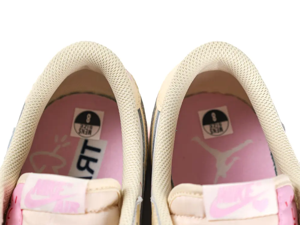 the shoe mouth