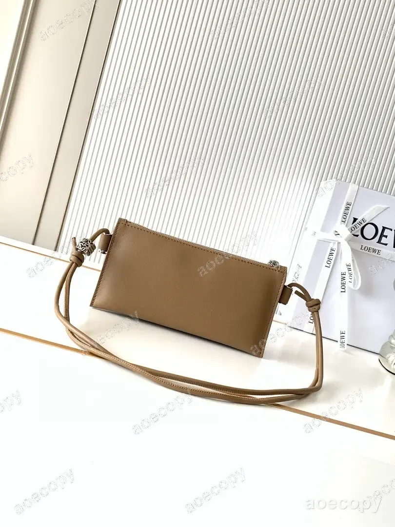 大人気★ ロエベ バッグ N級品 No.0118