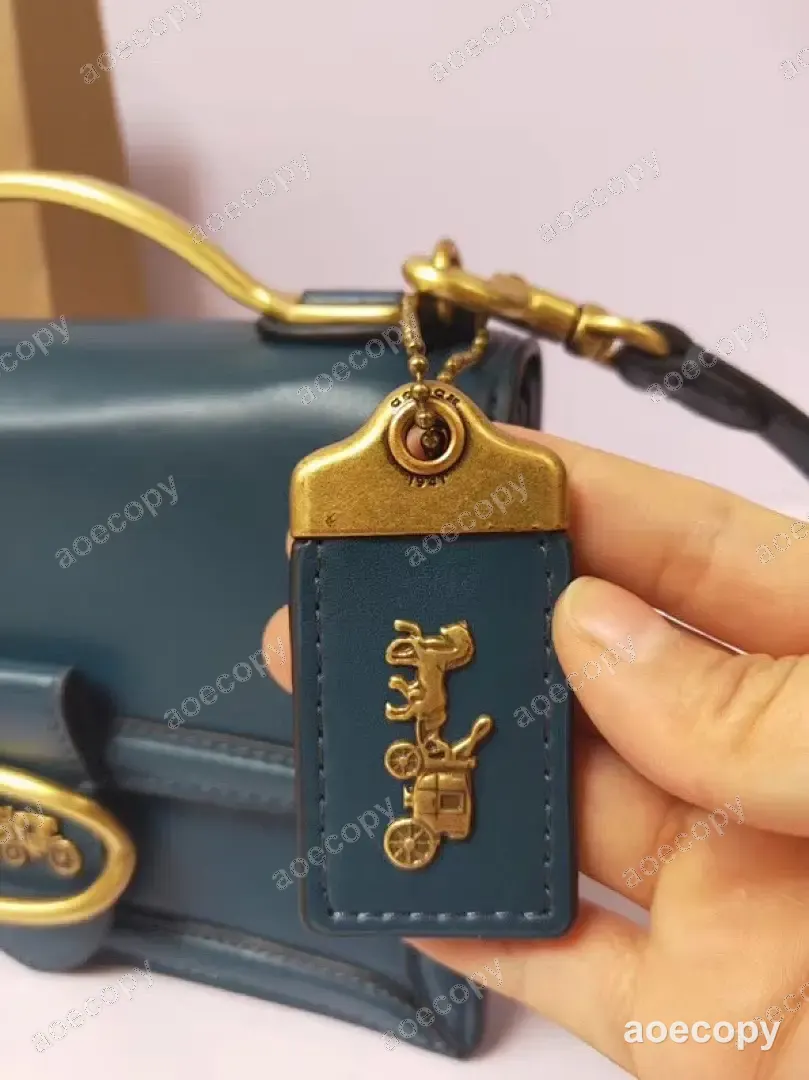 激安 コーチ バッグ スーパーコピー NT260 No.0024