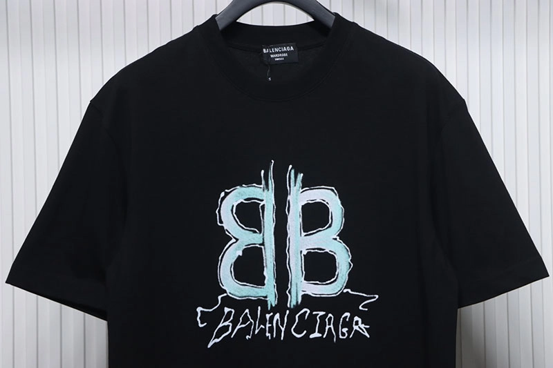 Hand-Painted Letter Print T-Shirt