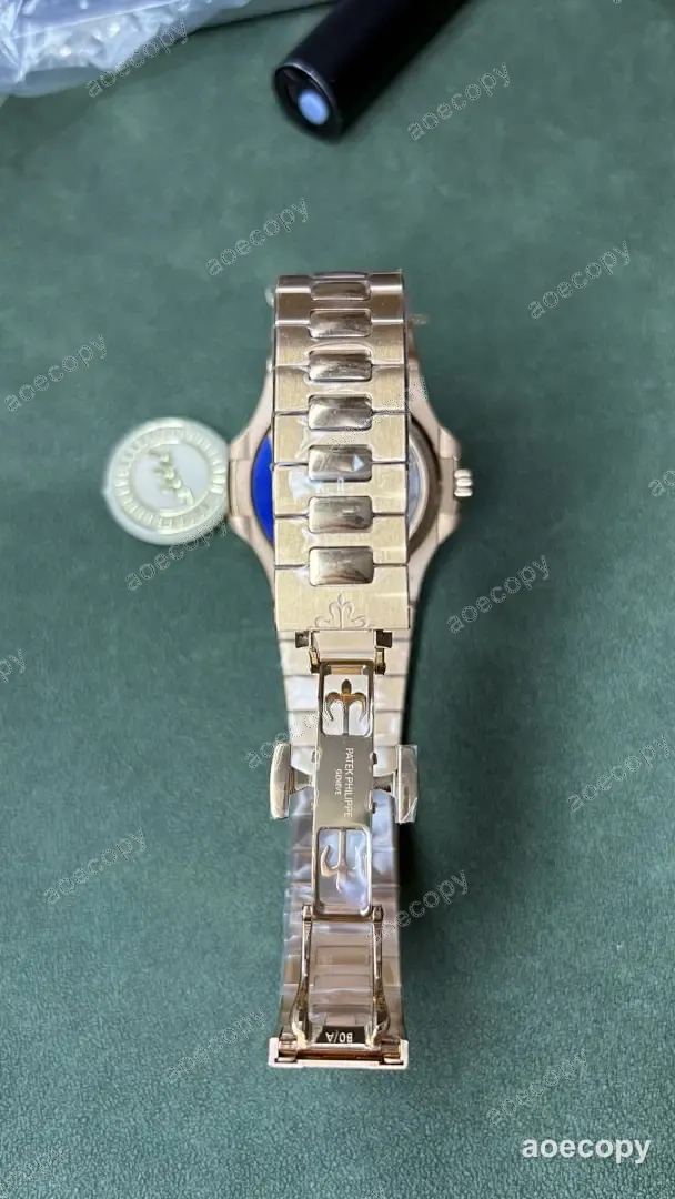新作 パテック・フィリップ ノーチラス ローズゴールド ウォッチ N級品 5712R No.0002