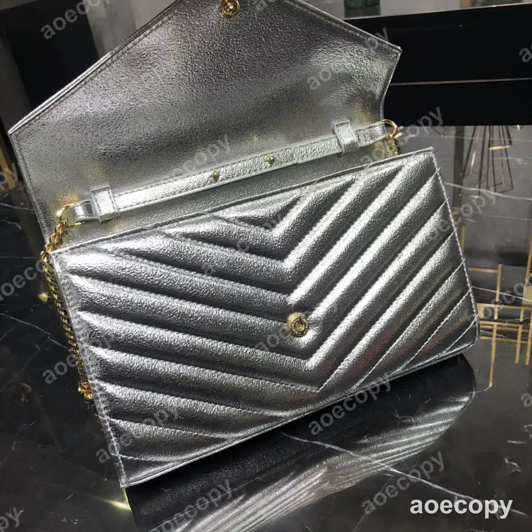 新作 サンローラン ショルダーバッグ スーパーコピー 377828JY No.0637