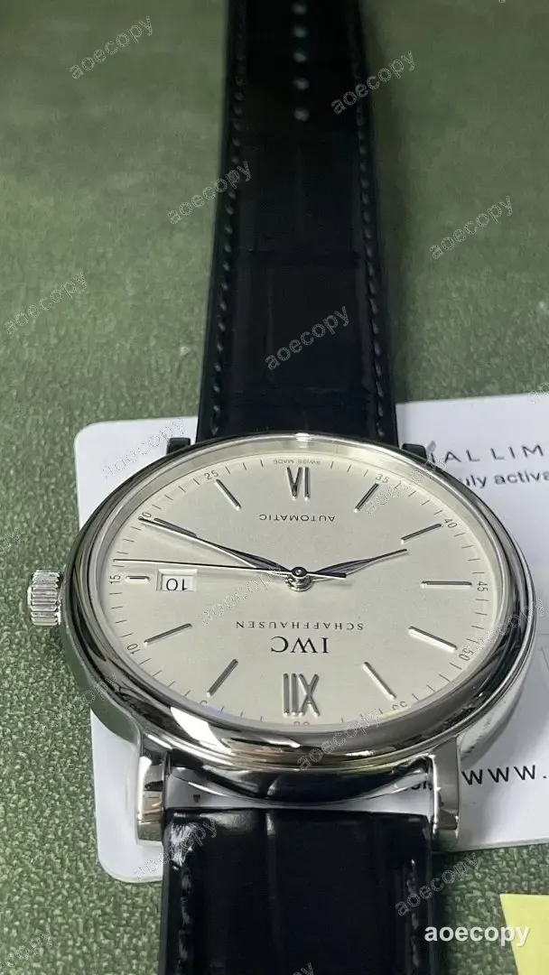 人気モデル アイ・ダブリュー・シー ホワイト ウォッチ N級品 2892 No.0012
