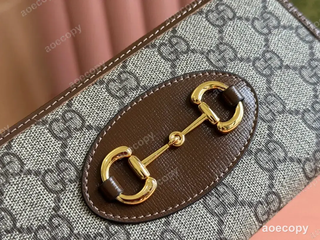 可愛い グッチ ウォレット スーパーコピー 621889 No.0236