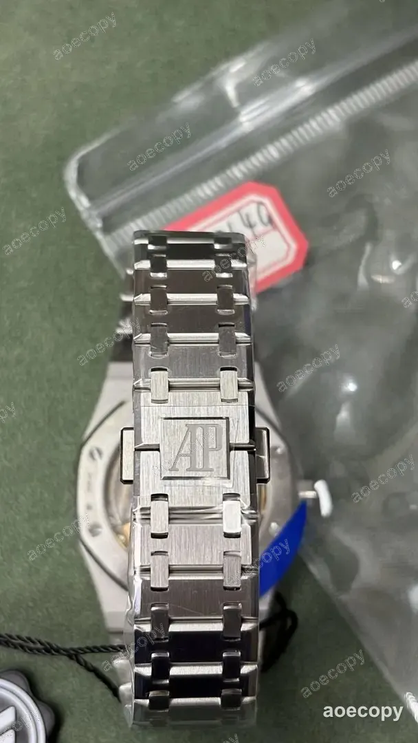 人気モデル オーデマ・ピゲ ロイヤルオーク ブルー ウォッチ スーパーコピー KJ1364G No.0028