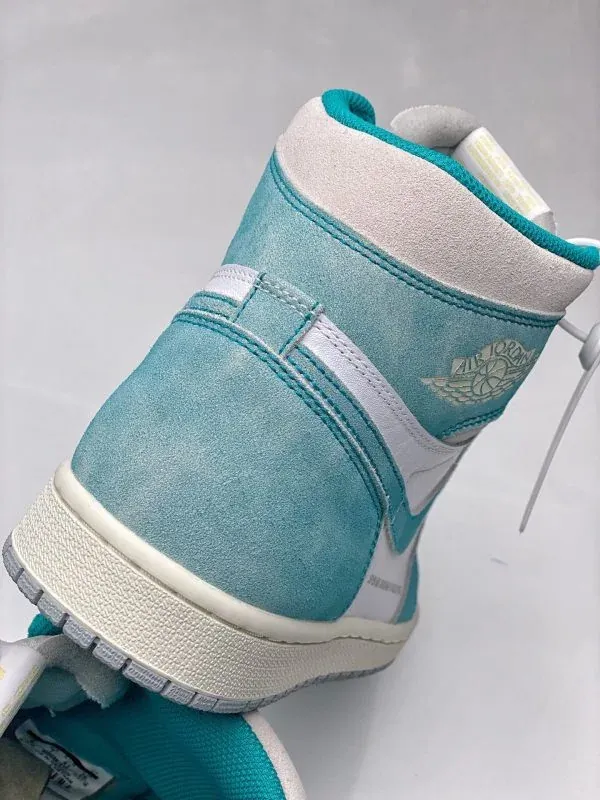 JORDAN 1 RETRO HIGH OG “TURBO GREEN” REPLICA