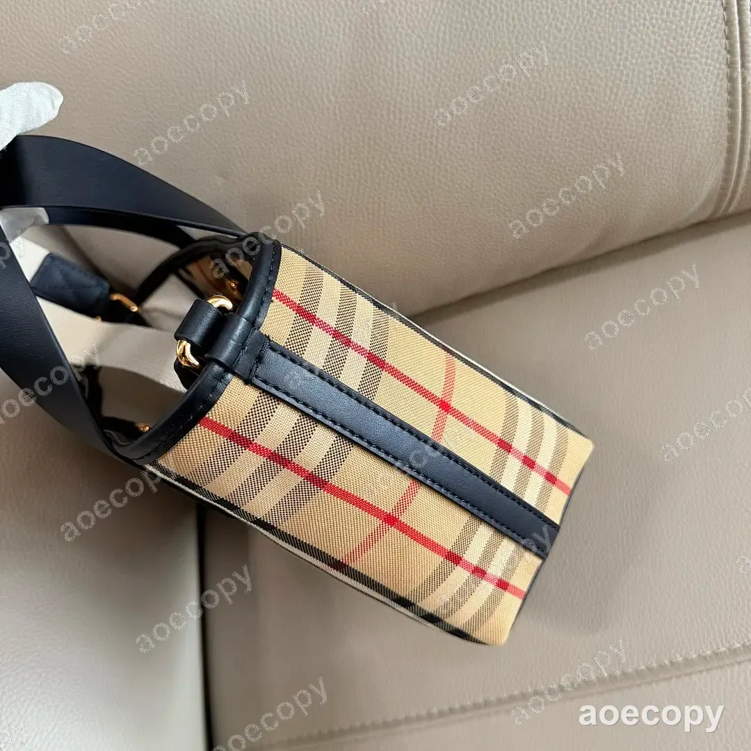 激安 バーバリー バッグ N級品 0013B373 No.0205