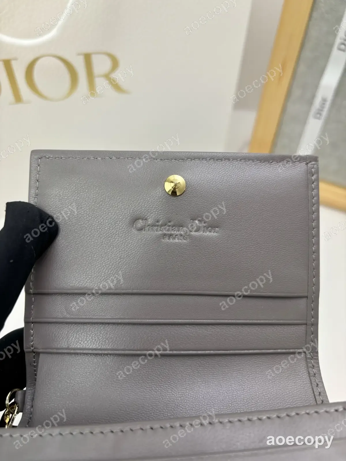 激安 ディオール レザー グレー コンパクトウォレット コピー No.0083