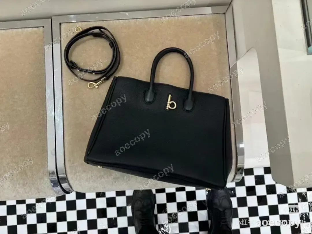 可愛い新作 バーバリー バッグ スーパーコピー 008553C7 No.0277