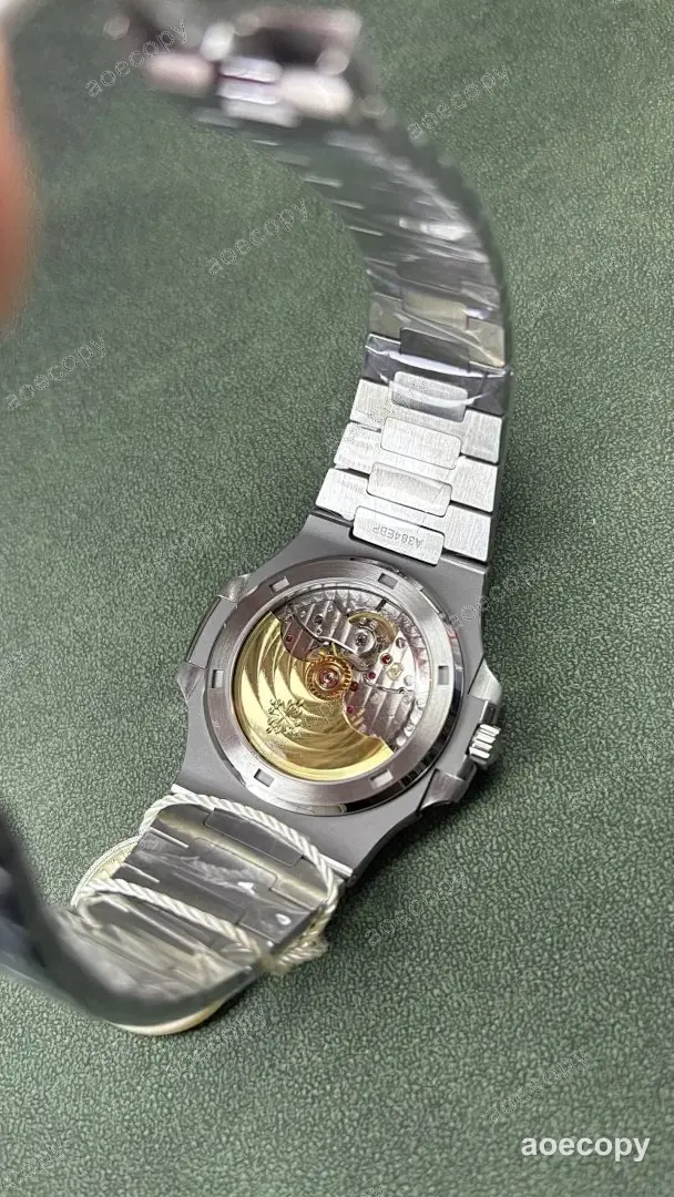 大人気★ パテック・フィリップ ノーチラス ブルー ウォッチ スーパーコピー 5711A No.0015