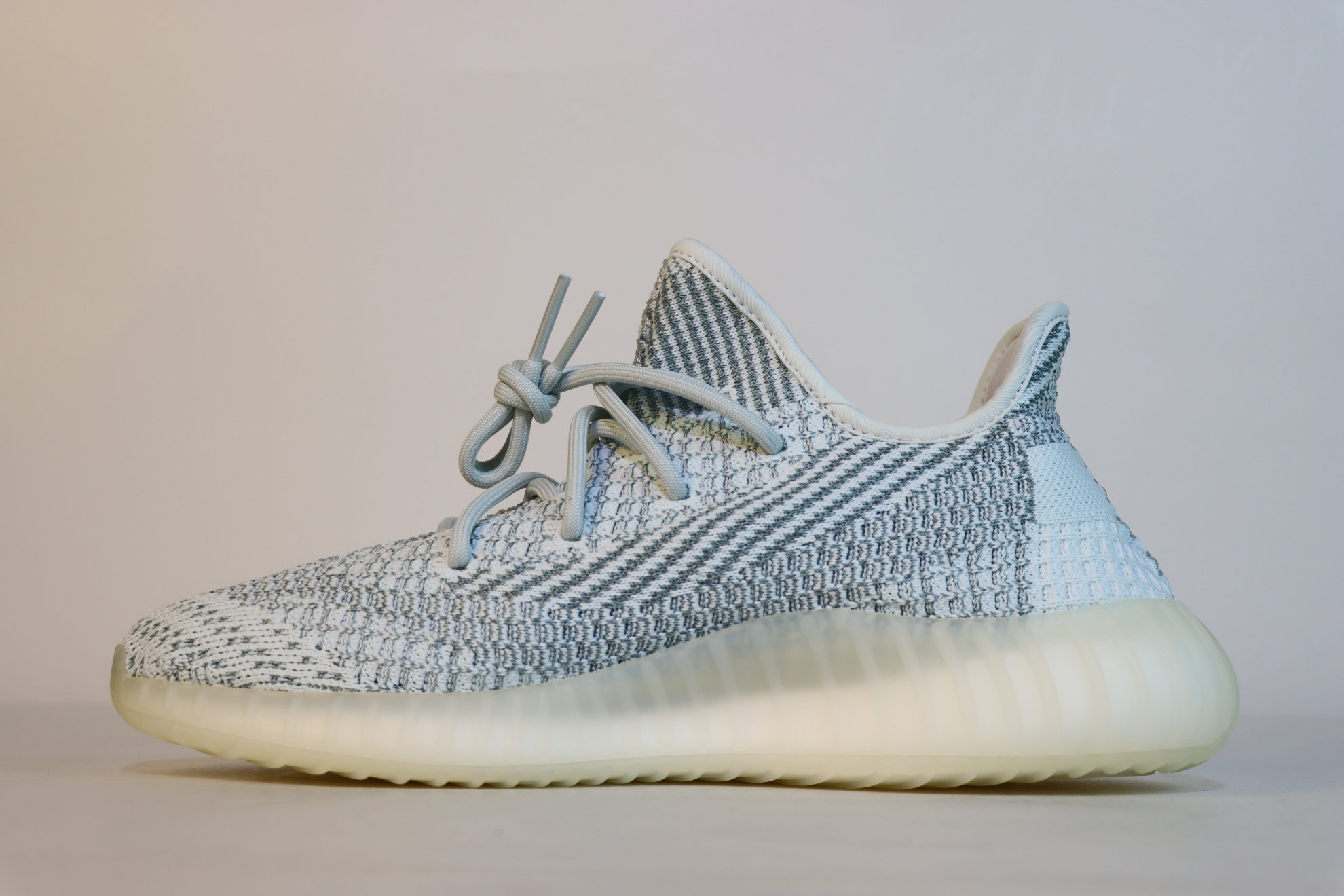 YEEZ 350 V2 CLOUD WHITE REFLECTIVE REPLICA FW 5317