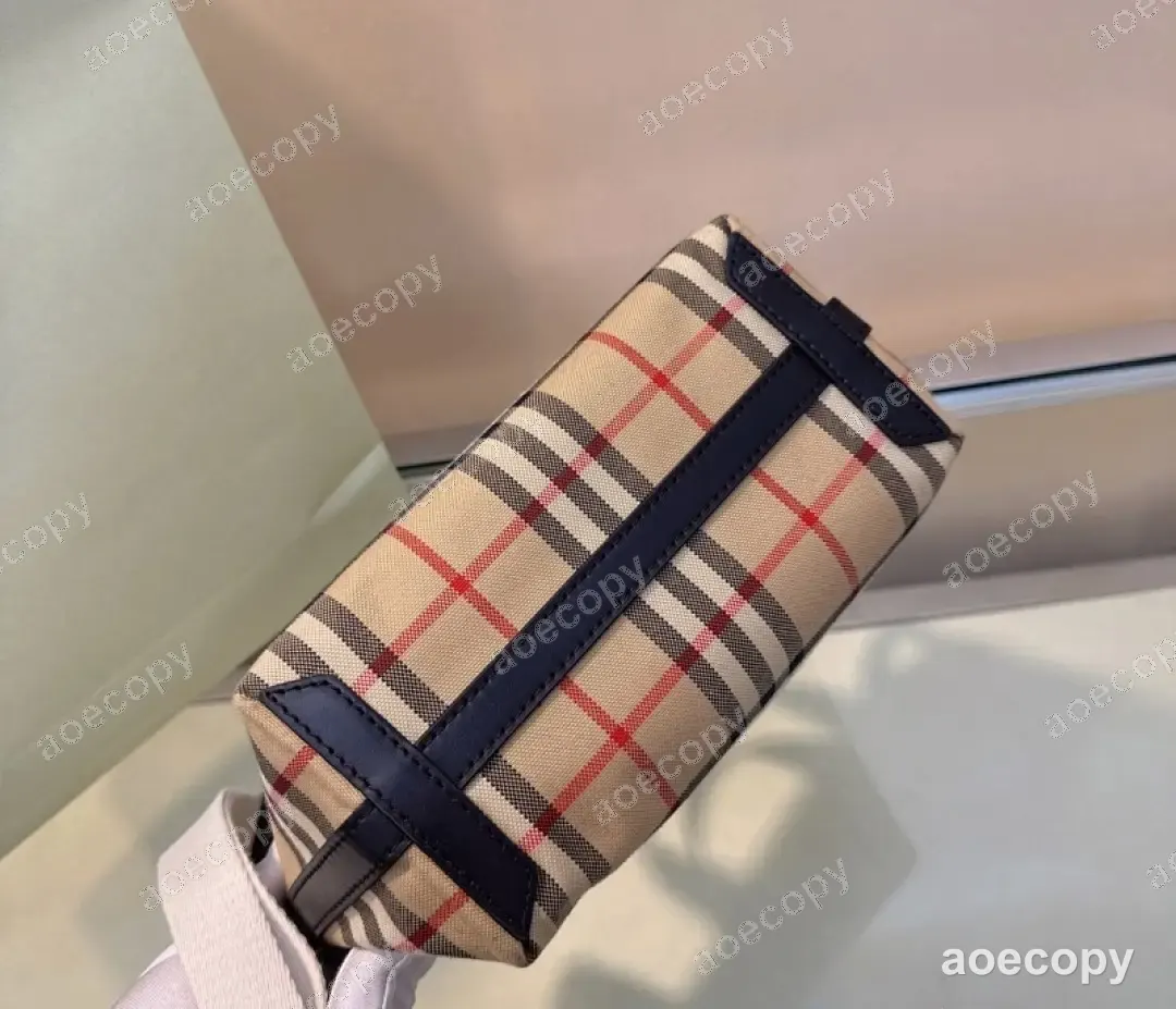大人気★ バーバリー バッグ スーパーコピー 0007D399 No.0447