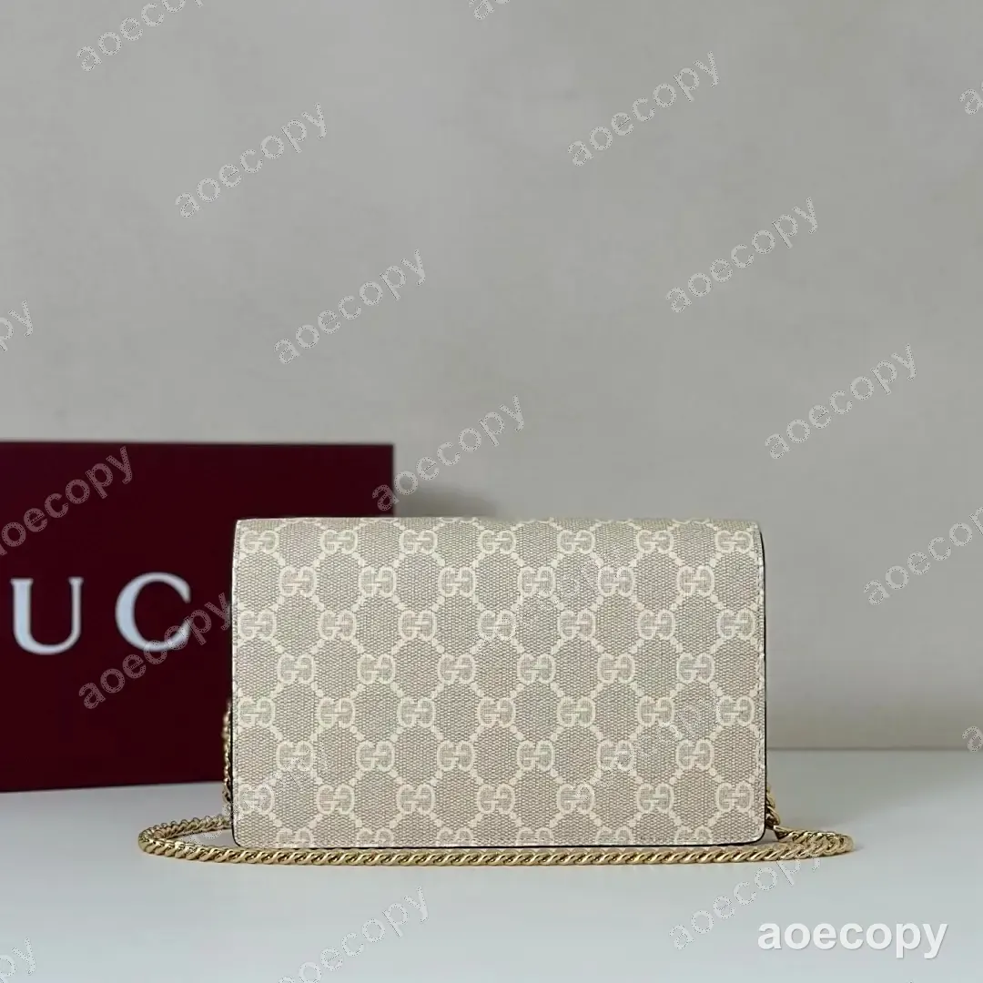 大人気★ グッチ ウォレット スーパーコピー 177841 No.0134