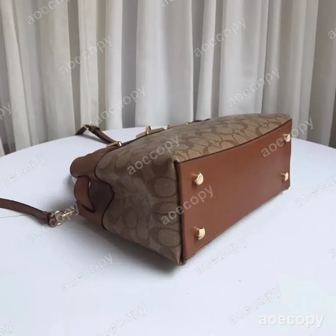 大人気★ コーチ バッグ 偽物 NT2600 No.0073