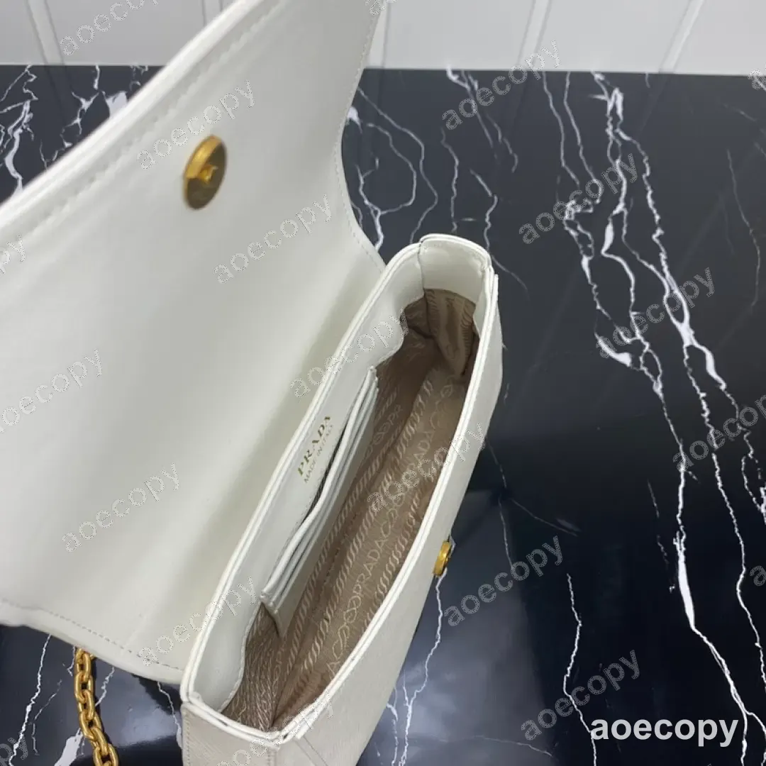 大人気★ プラダ バッグ N級品 DD2803250 No.0095