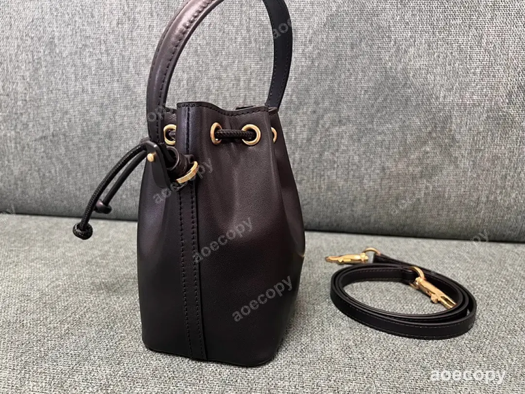 可愛い ヴァレンティノ バッグ コピー 014983BA No.0300