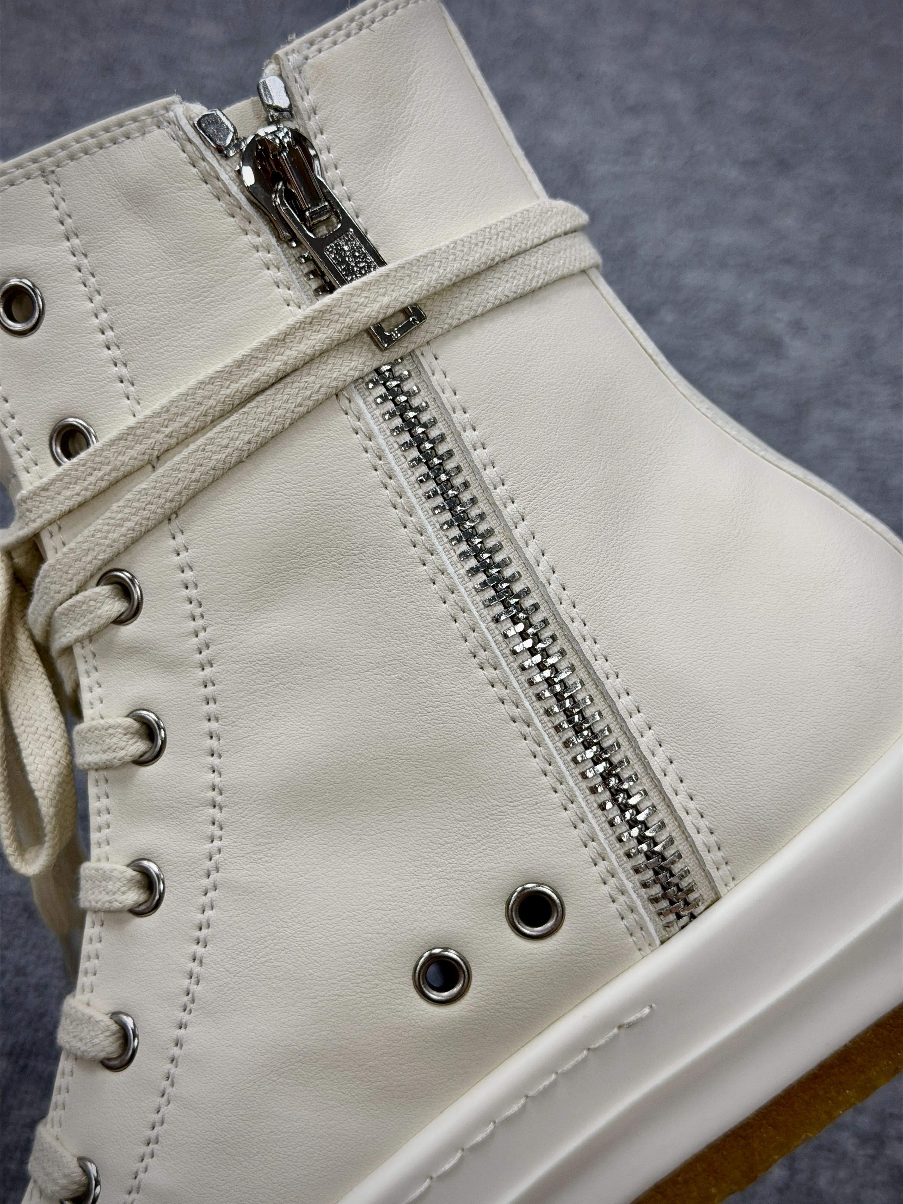 Side Zipper
