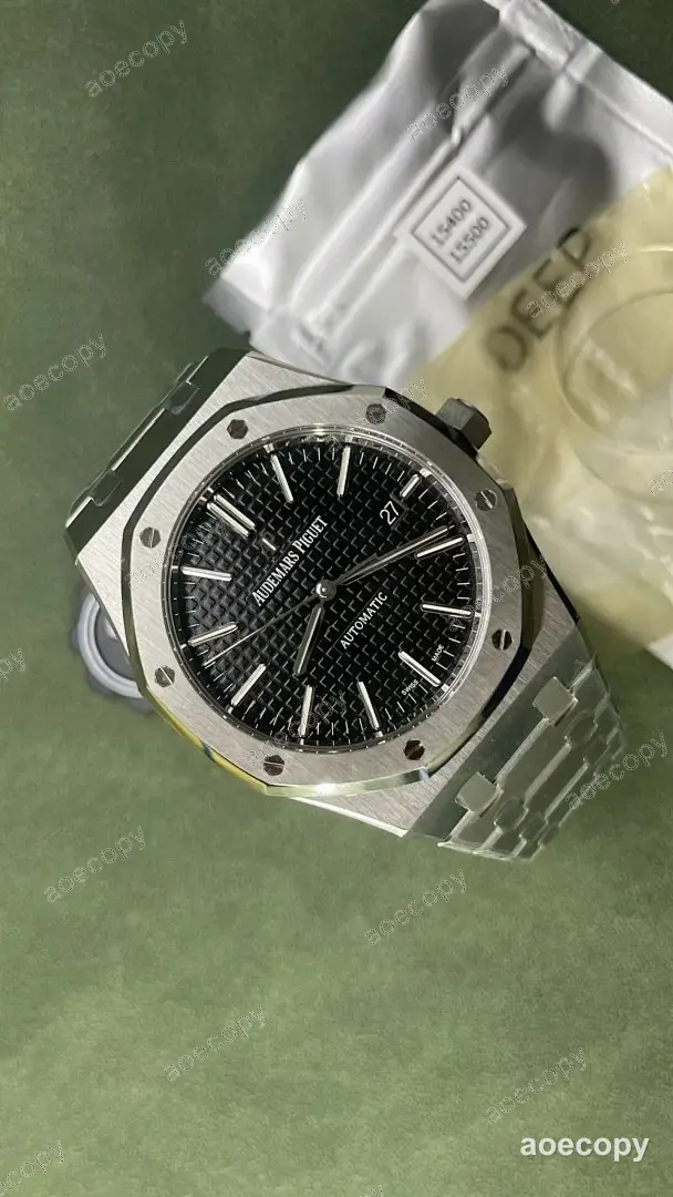 大人気★ オーデマ・ピゲ ロイヤルオーク ブラック ウォッチ N級品 K26564 No.0010