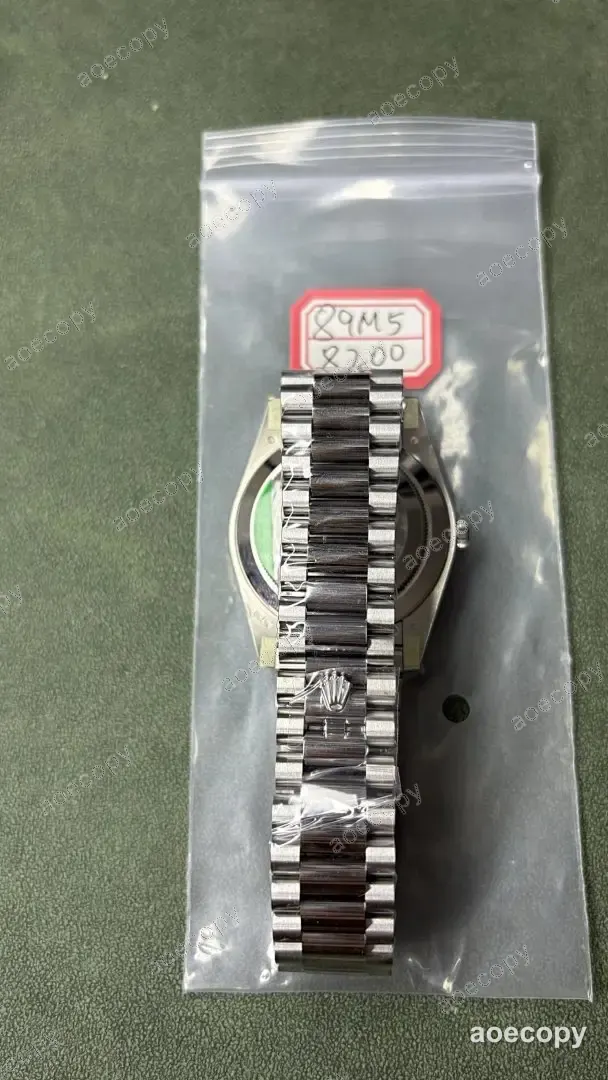 新作 ロレックス デイデイト ブラック ウォッチ N級品 89M58200 No.0177